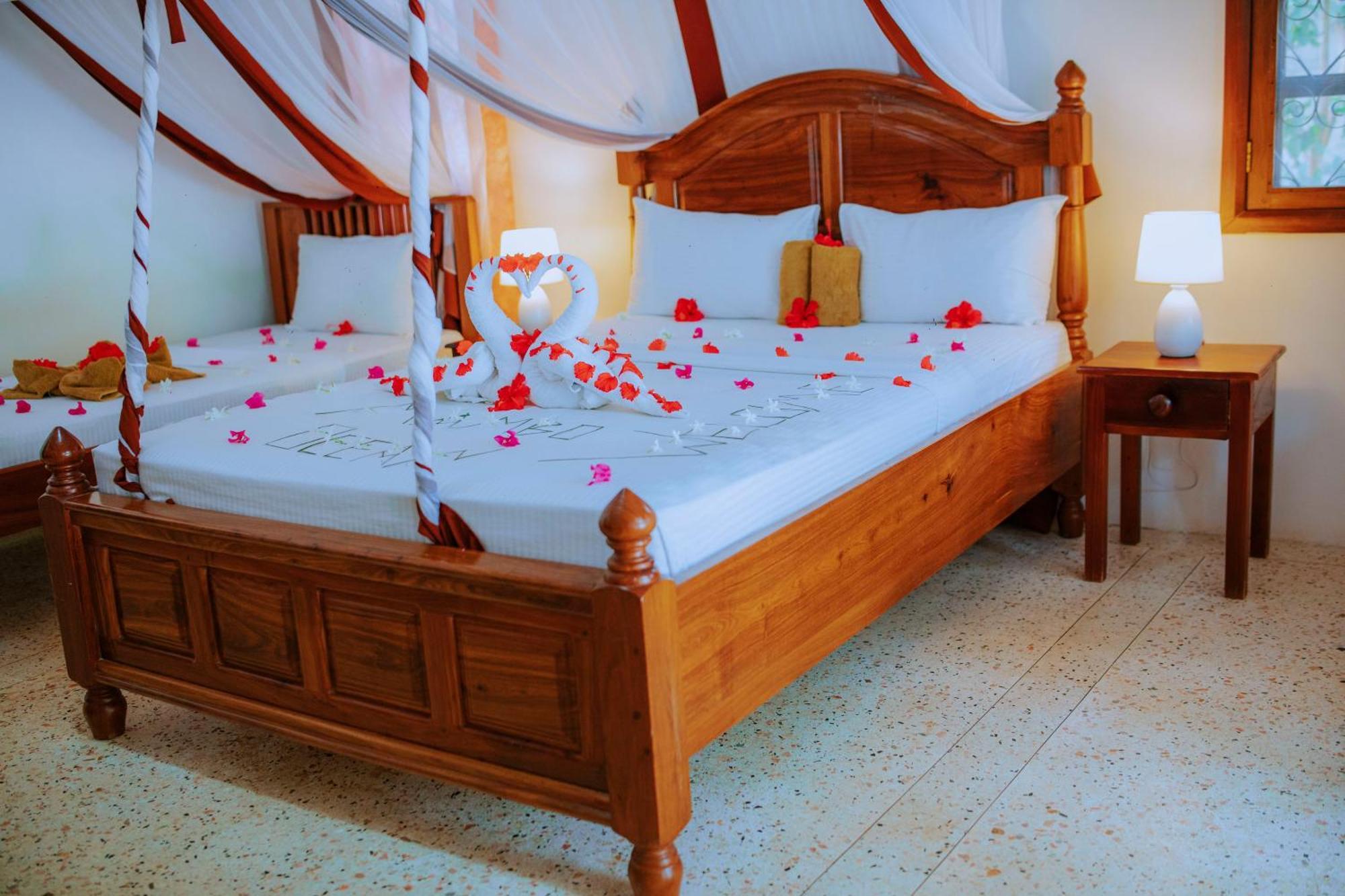 Mambo Ocean Resort Pwani Mchangani Dış mekan fotoğraf